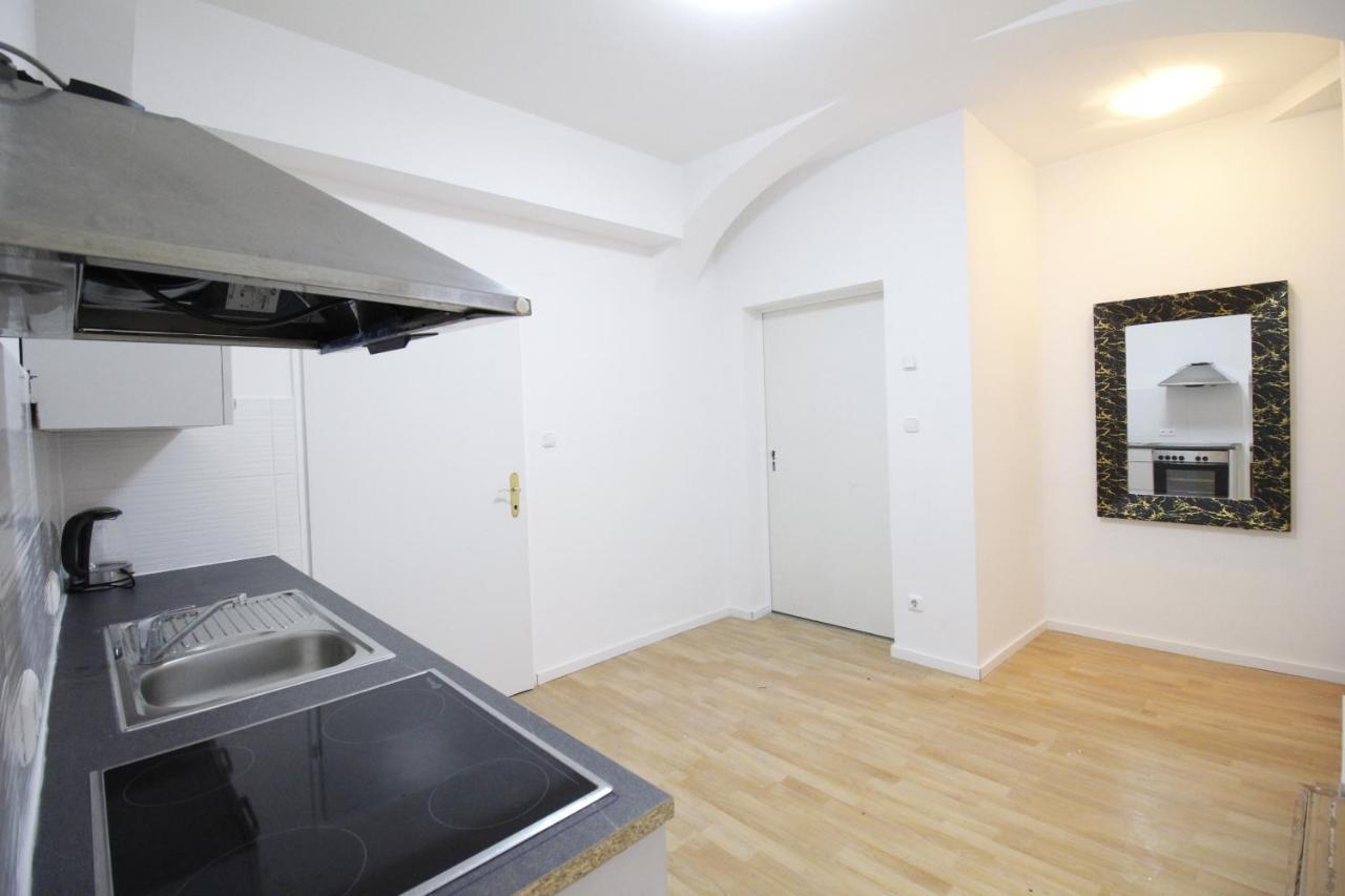 Comfort Triple Room Th Wien Eksteriør billede